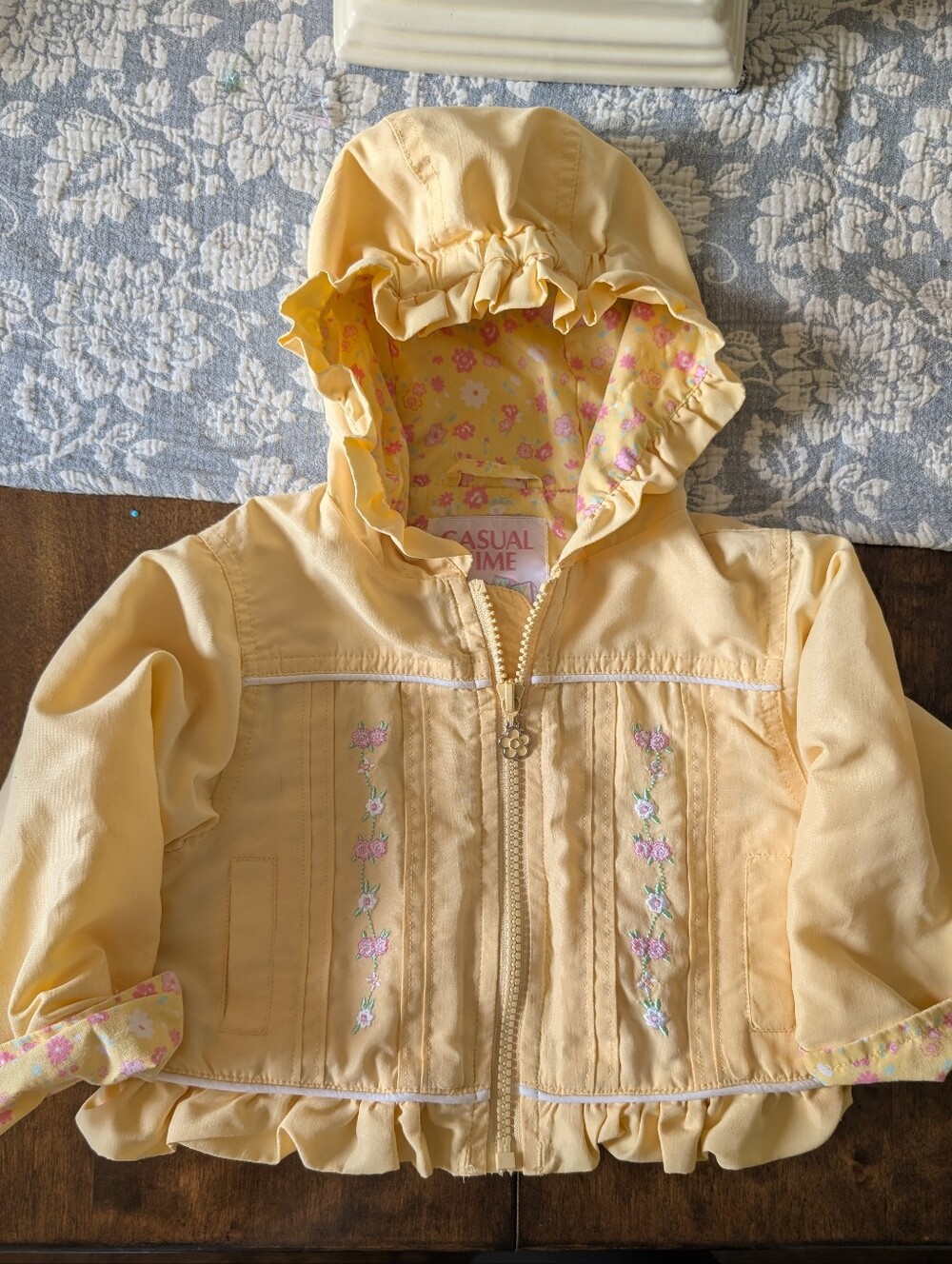 Vintage Infant Girls' Yellow Hooded Floral Trim Jacket/ 6-9 Months